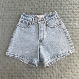Abercrombie and Fitch The Dad Short High Rise Curve Love